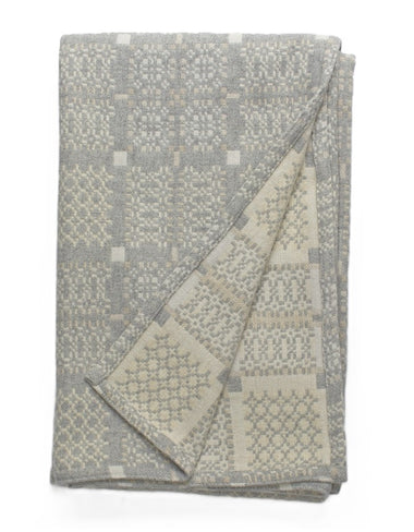 Melin Tregwynt Silver Knot Garden Throw Blanket Nest Cardiff Wales